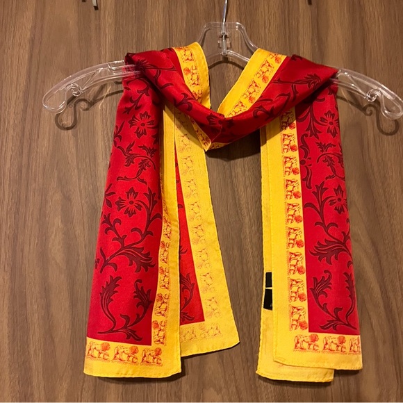 Accessories - Majesty of Spain Silk scarf